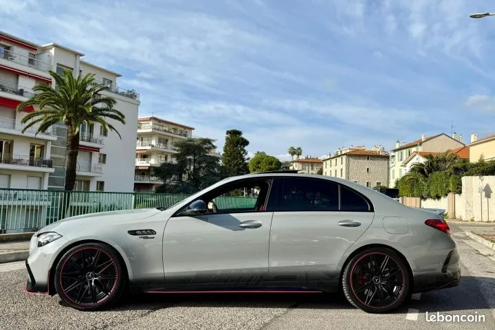 Mercedes-Benz C-Class 2024 photo 4