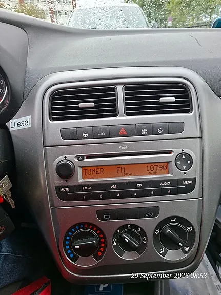 Fiat Punto 2012 photo 4