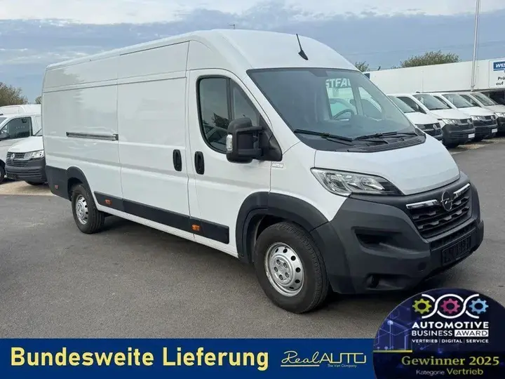 Opel Movano
