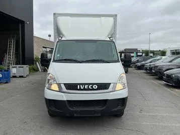 Iveco Daily photo 2