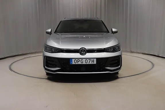 Volkswagen Passat 2026 photo 2