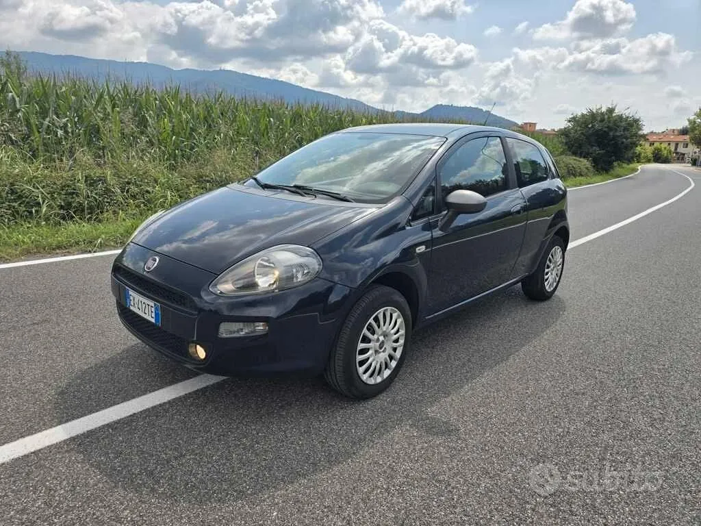 Fiat Punto 2015 photo 2