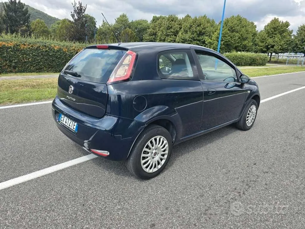 Fiat Punto 2015 photo 4