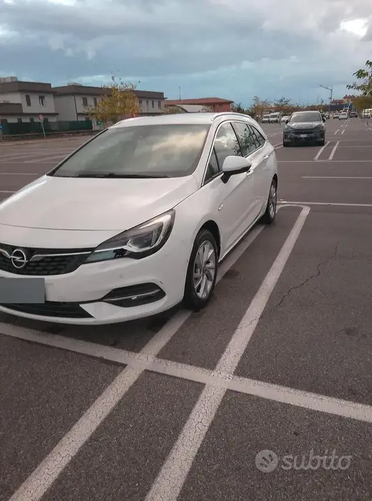 Opel Astra 2020 photo 2