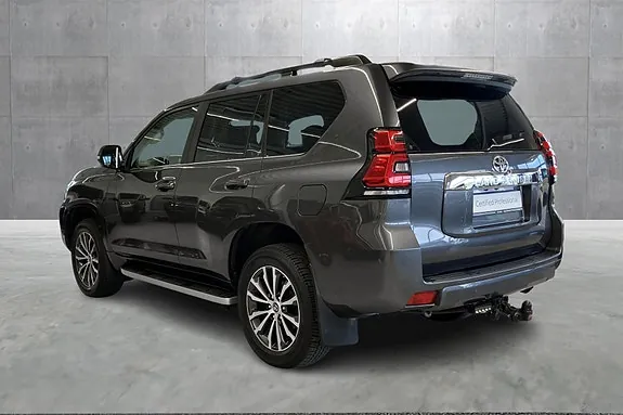 Toyota Land Cruiser 2023 photo 3