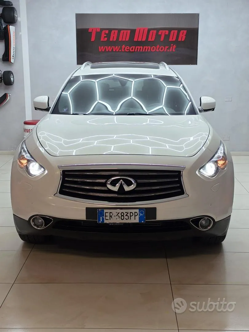 Infiniti Fx 2013 photo 2
