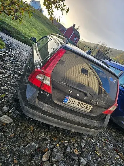 Volvo V70 2010 photo 3