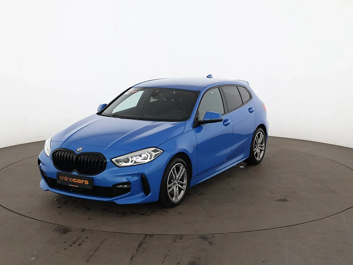 BMW 1 Series 2022 photo 2