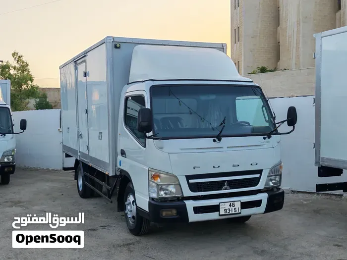 Mitsubishi Canter 2021 photo 3