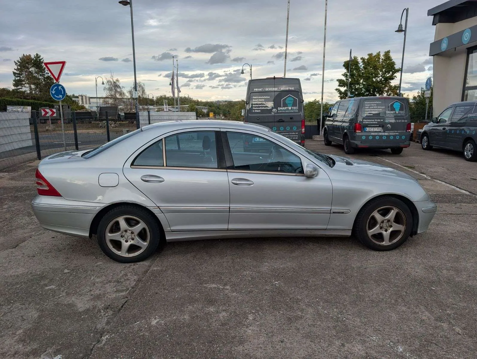 Mercedes-Benz C-Class 2001 photo 3