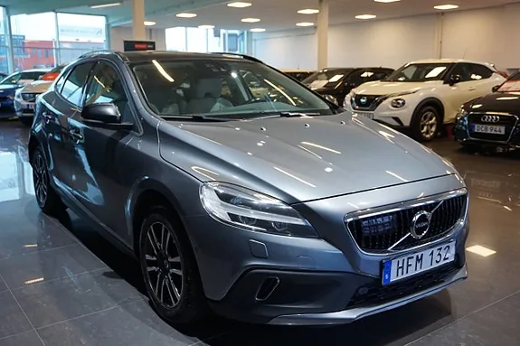 Volvo V40 Cross Country 2019 photo 5