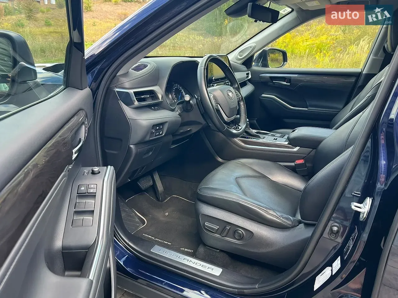 Toyota Highlander 2022 photo 3