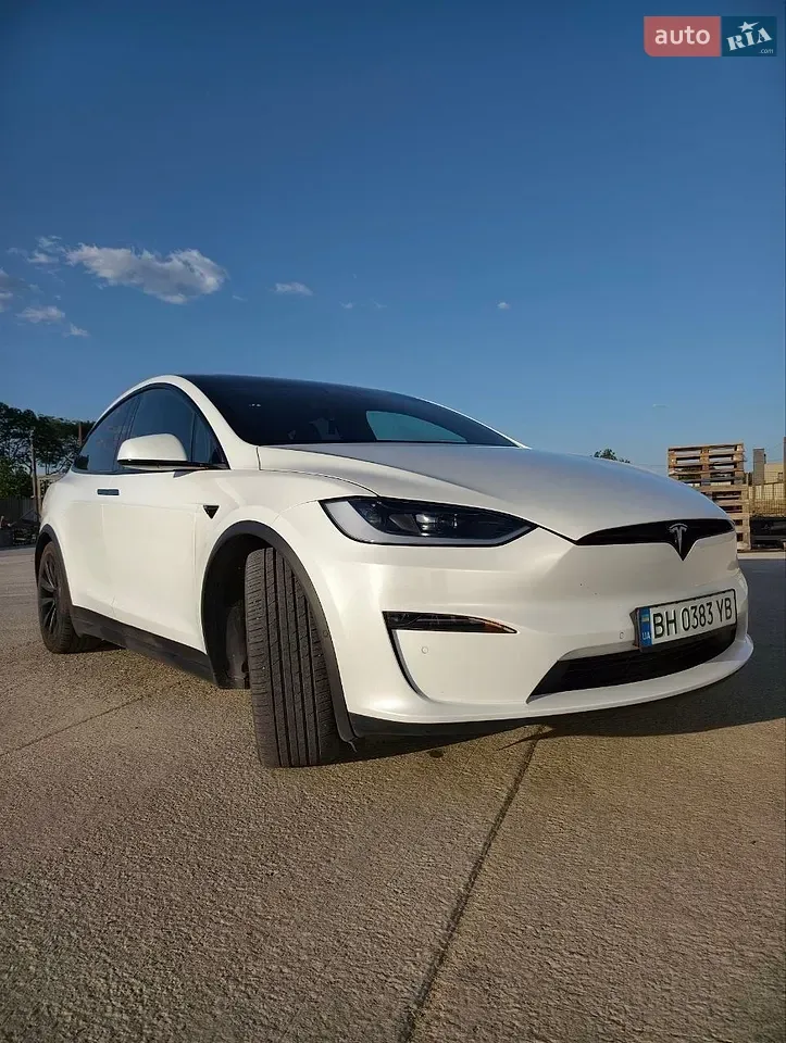Tesla Model X 2022 photo 2