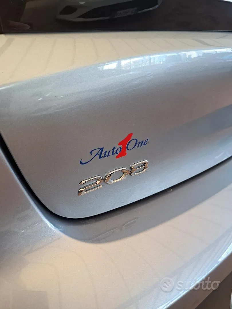 Peugeot 208 2022 photo 5