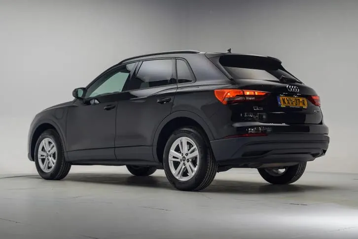 Audi Q3 2023 photo 3