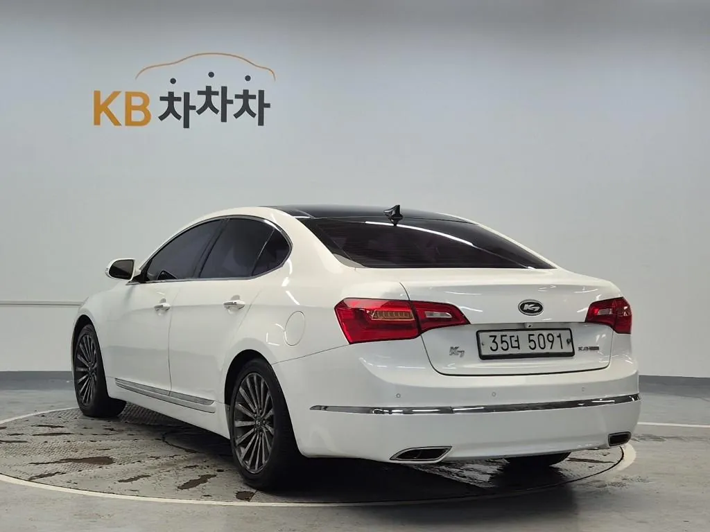 Kia K7 2012 photo 2