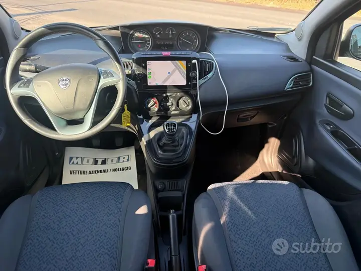 Lancia Ypsilon 2023 photo 2