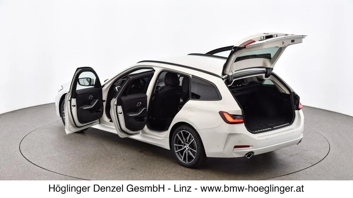 BMW 3 Series 2024 photo 3