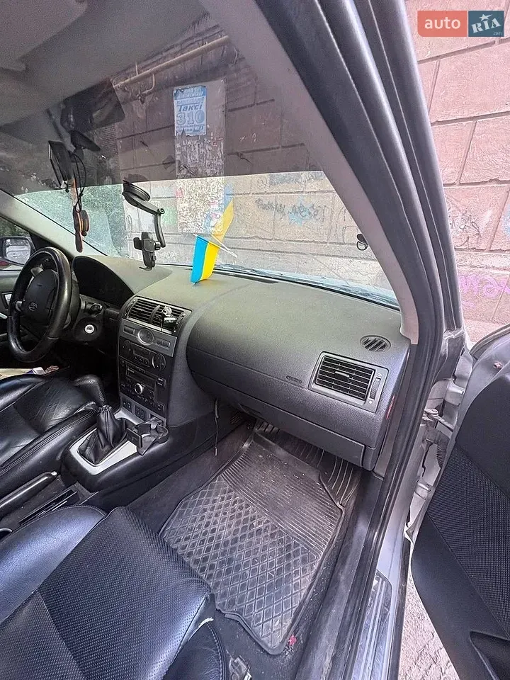 Ford Mondeo 2004 photo 4