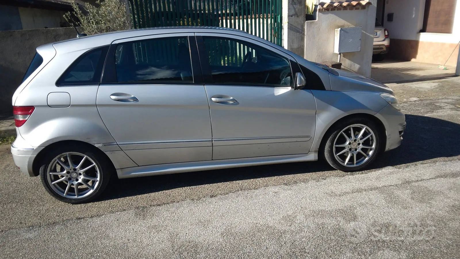 Mercedes-Benz B 2008 photo 2