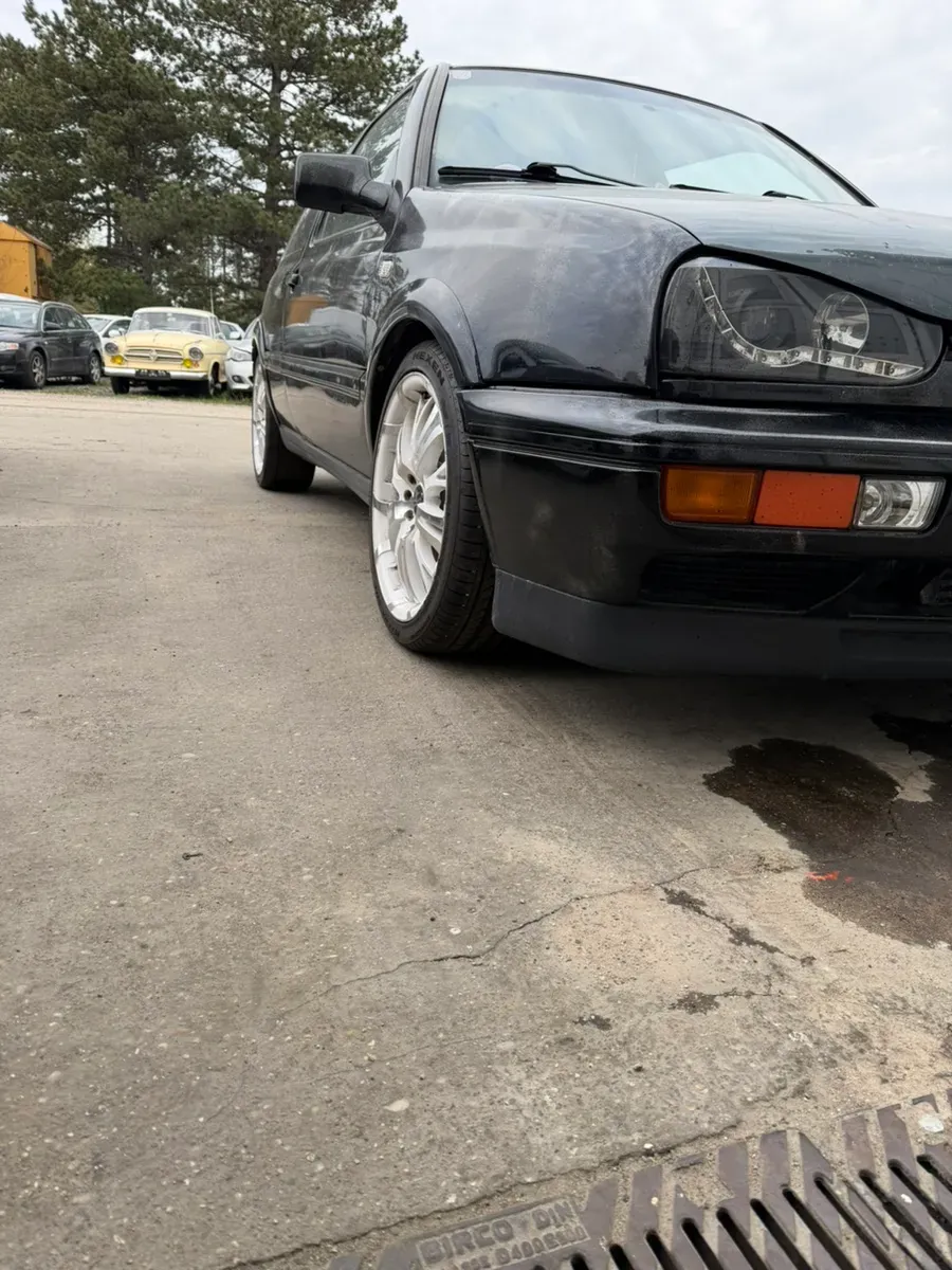 Volkswagen Golf 1997 photo 3