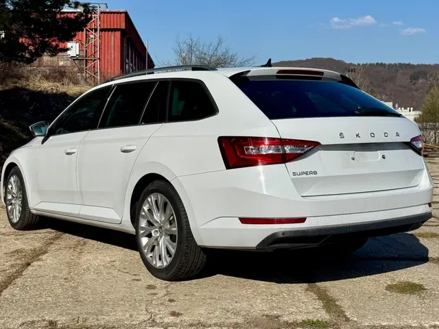 Skoda Superb 2020 photo 3