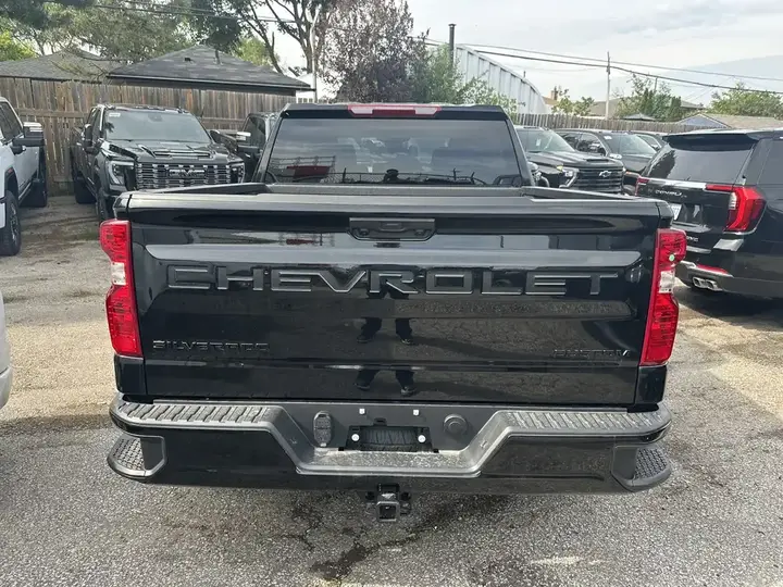 Chevrolet Silverado 1500 2026 photo 3