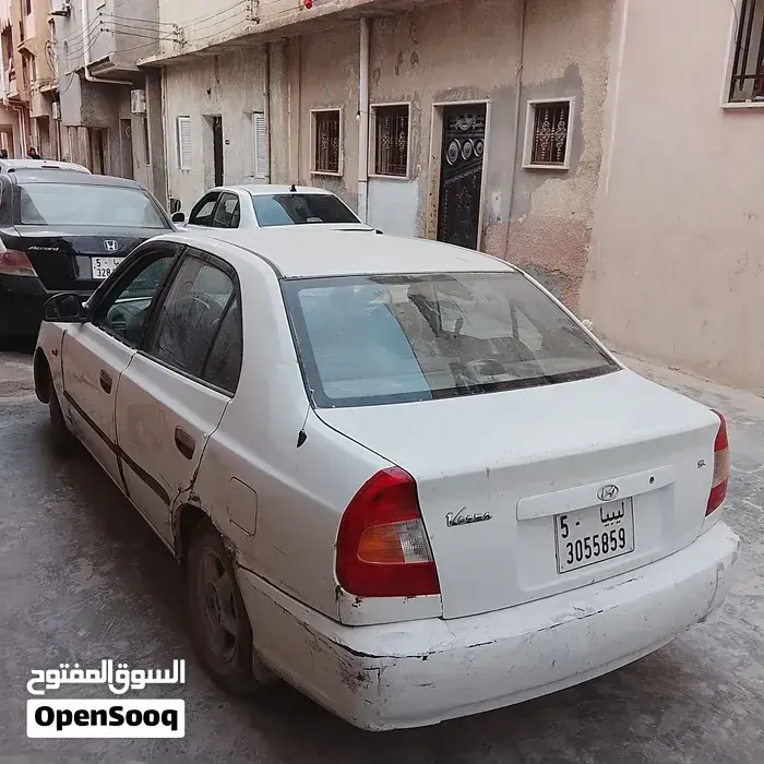 Hyundai Verna 2009 photo 2