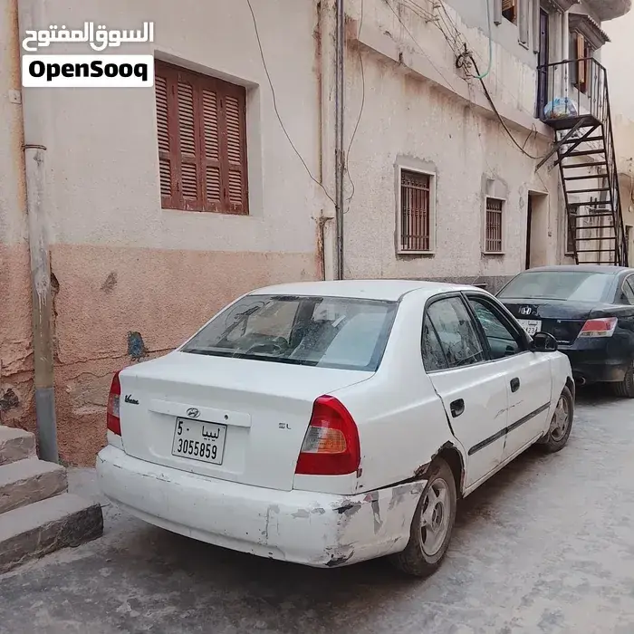 Hyundai Verna 2009 photo 3