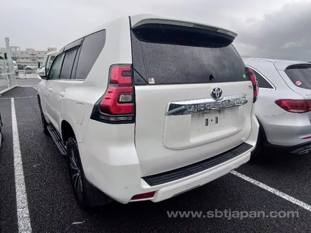 Toyota Land Cruiser Prado 2019 photo 3