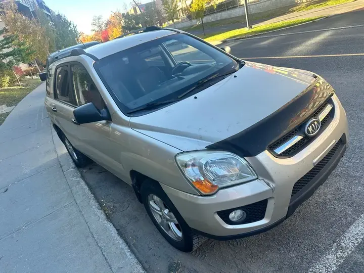 Kia Sportage 2010 photo 2
