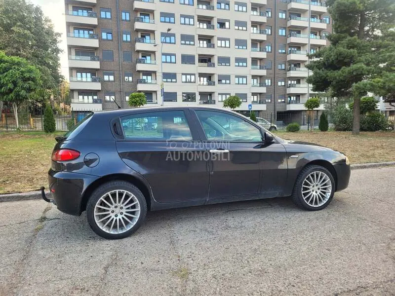 Alfa Romeo 147 2007 photo 3