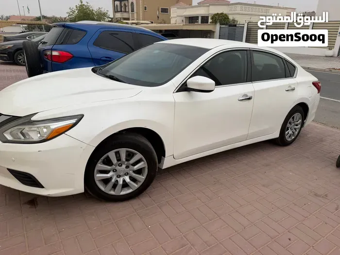 Nissan Altima 2017 photo 2