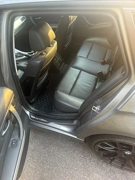 BMW 320D 2009 photo 5