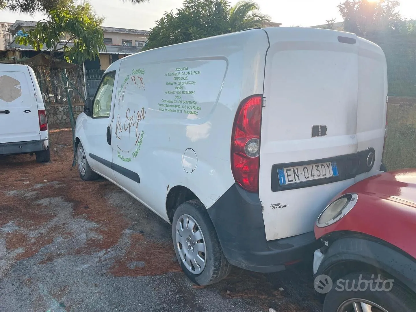 Fiat Doblo 2012 photo 2
