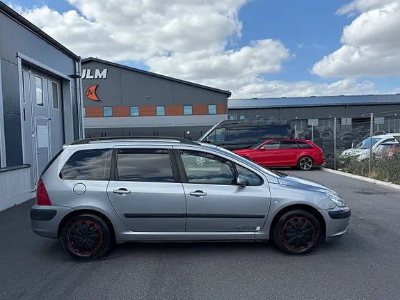 Peugeot 307 2004 photo 2