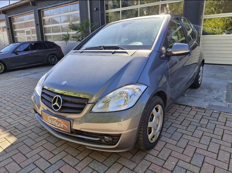 Mercedes-Benz A160