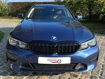 BMW 3 Series 2021 photo 3