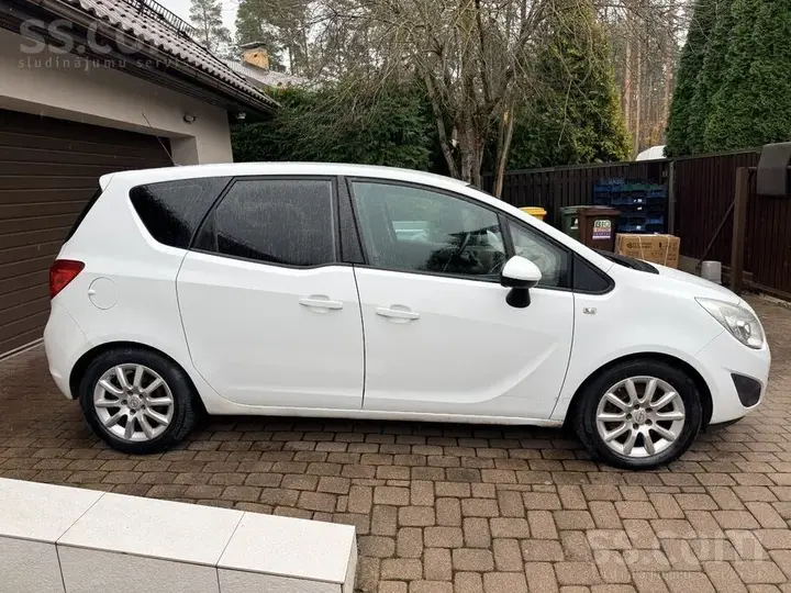 Opel Meriva 2011 photo 4