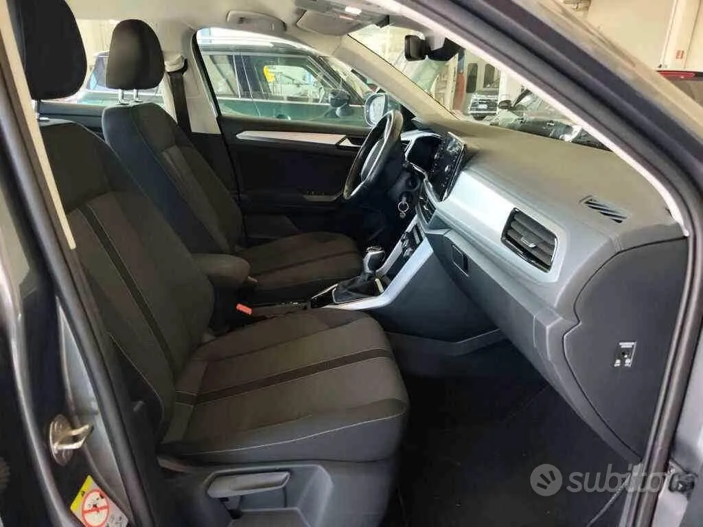 Volkswagen T-Roc 2022 photo 5