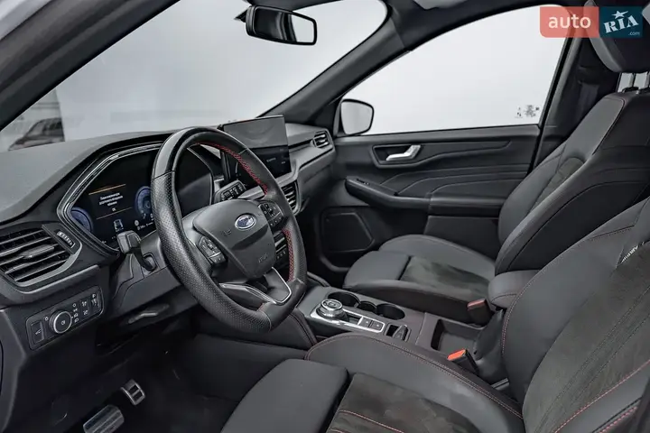 Ford Kuga 2025 photo 3