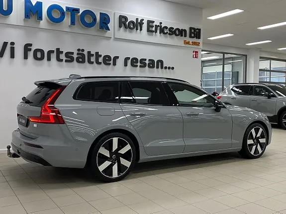 Volvo V60 2024 photo 3