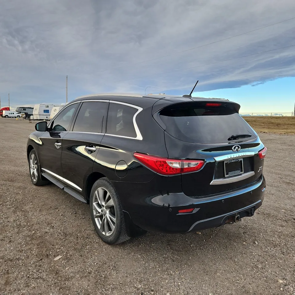 Infiniti Jx35 2013 photo 3