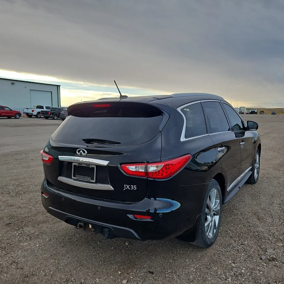 Infiniti Jx35 2013 photo 4