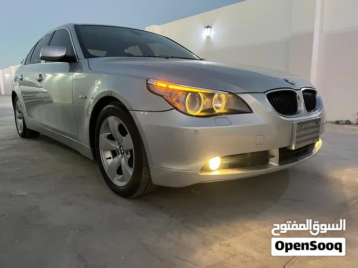 BMW 5 Series 2005 photo 2