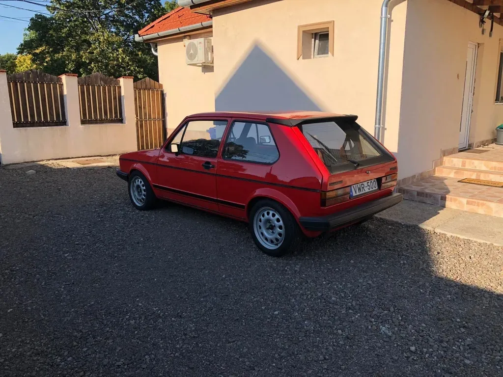 Volkswagen Golf 1981 photo 3