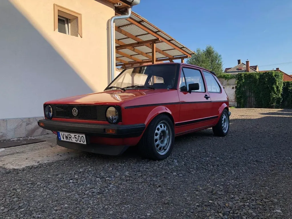 Volkswagen Golf 1981 photo 2