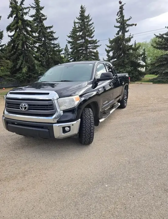 Toyota Tundra 2015 photo 2