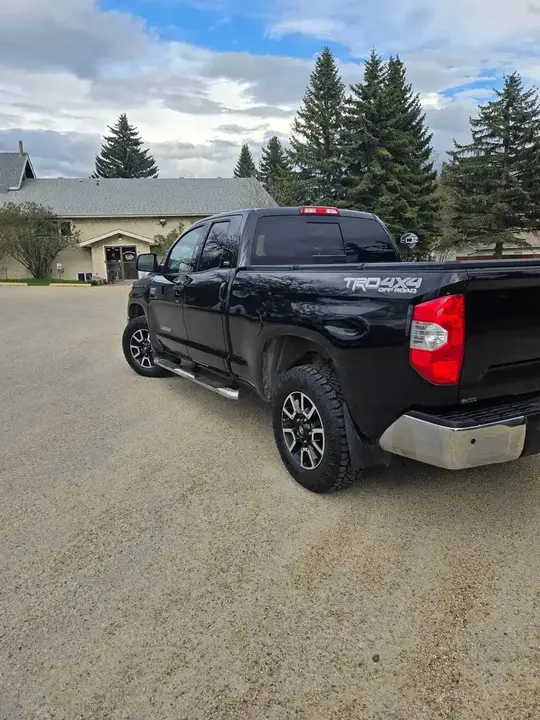 Toyota Tundra 2015 photo 4