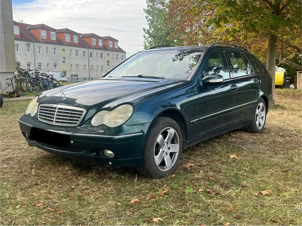 Mercedes-Benz C320